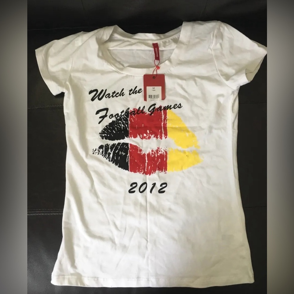 Junior’s Germany Football Kiss T-Shirt - Medium